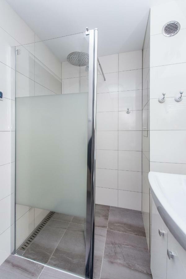 Apartment Above Motlawa Гданск Екстериор снимка